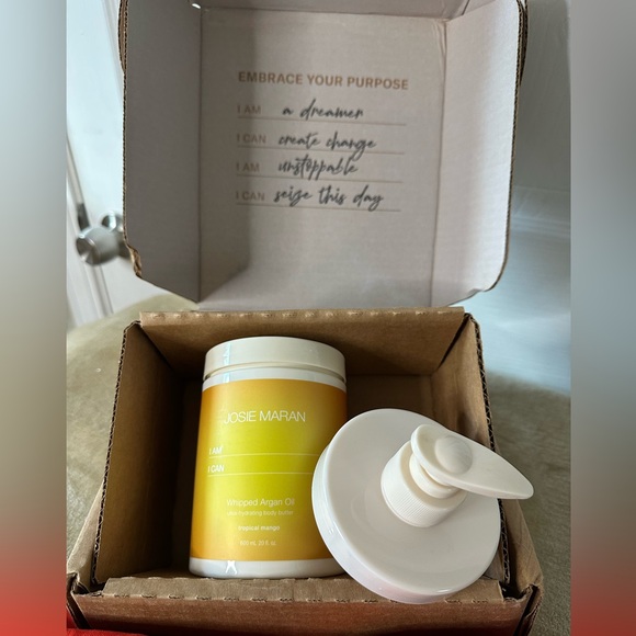 Josie Maran Whipped Argan Oil Moisturizer - Picture 1 of 5